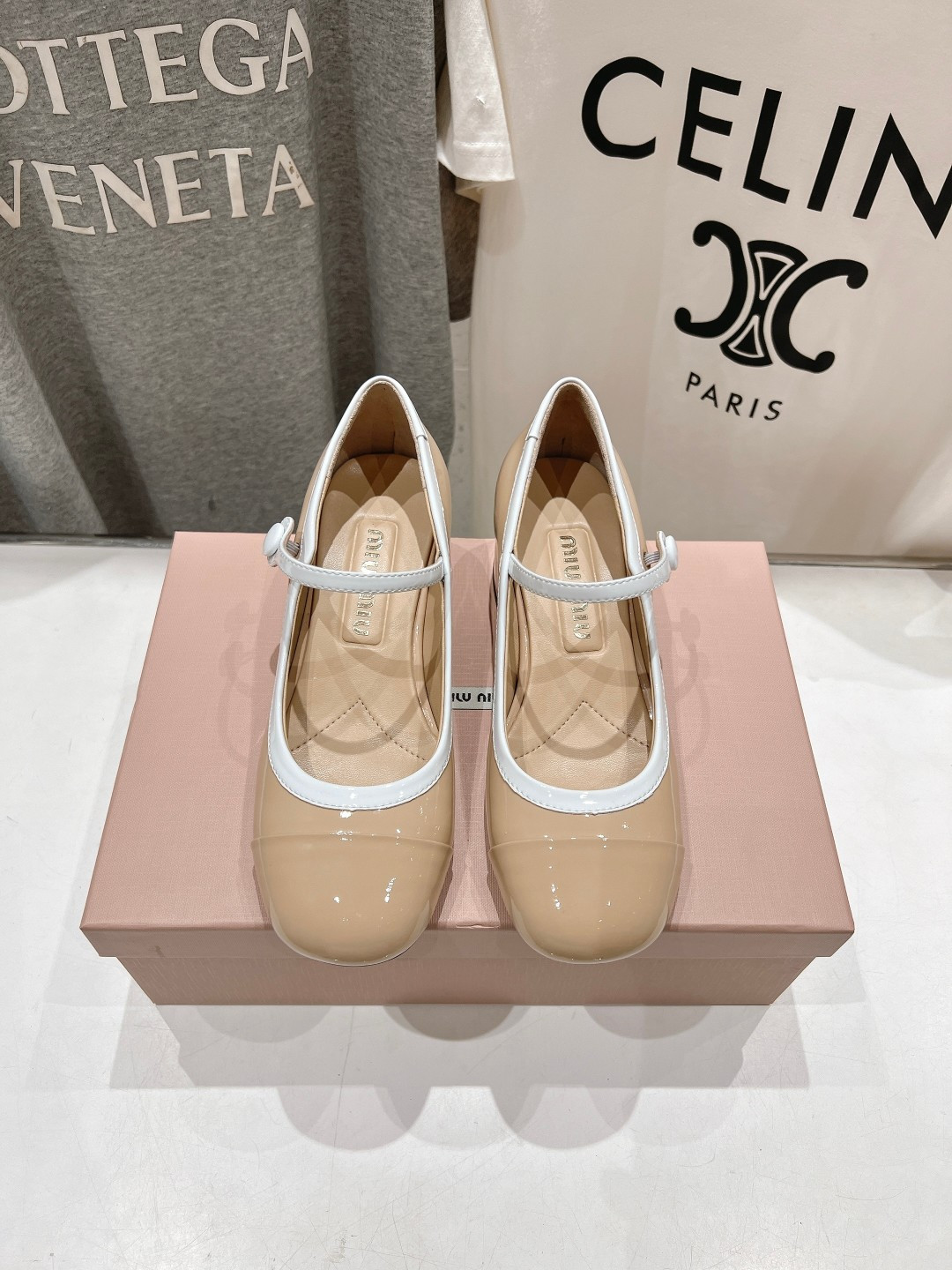 UA Miu Miu Patent Leather Mary Jane Pumps 4.5cm Heel