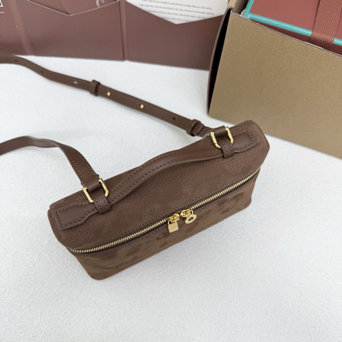 L0r0 P1ana extra pocket l19 11 x 19 x 6.5 cm