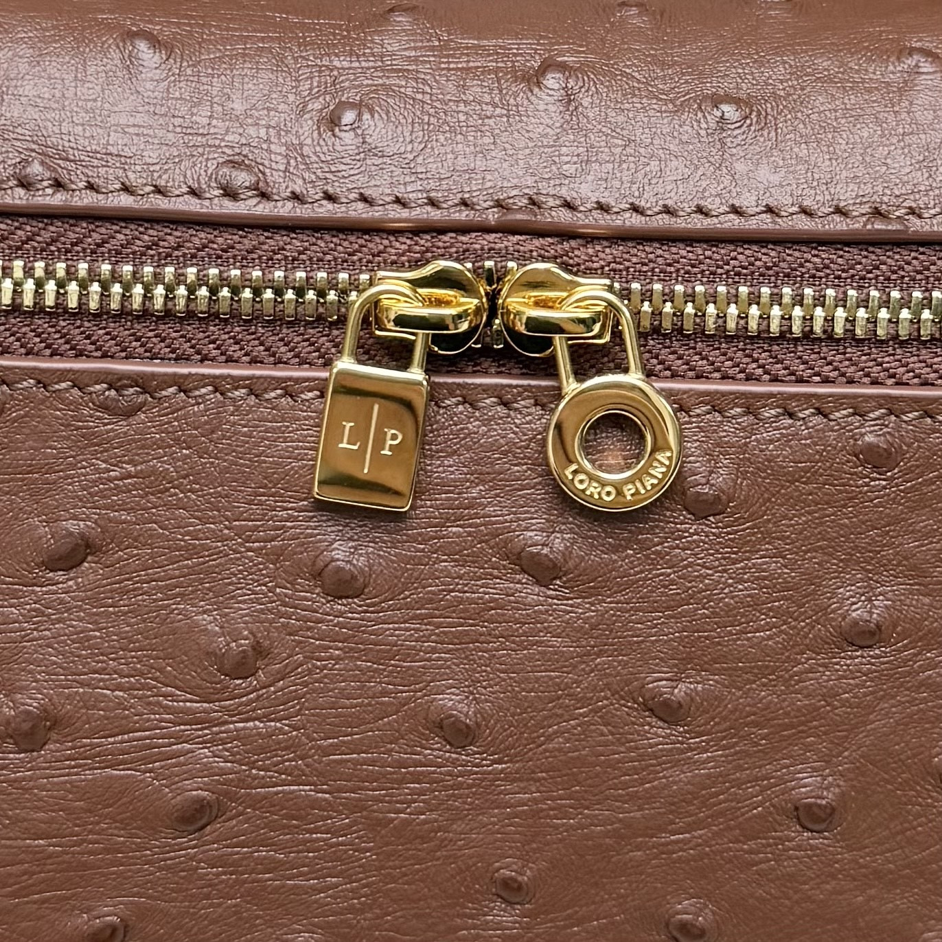 L0r0 P1ana extra pocket l19 11 x 19 x 6.5 cm