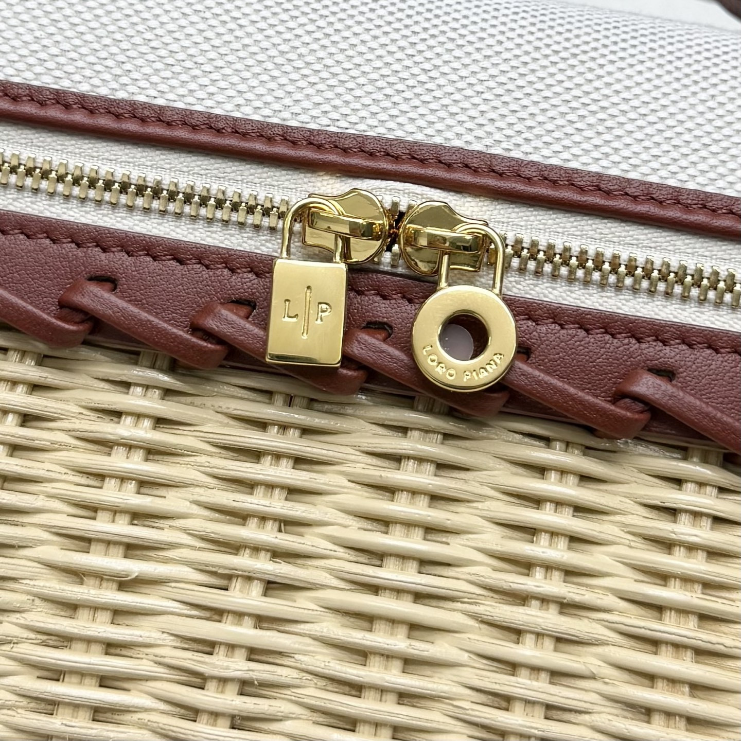 L0r0 P1ana extra pocket l19 wicker bag 19 x 11.5 x 7cm