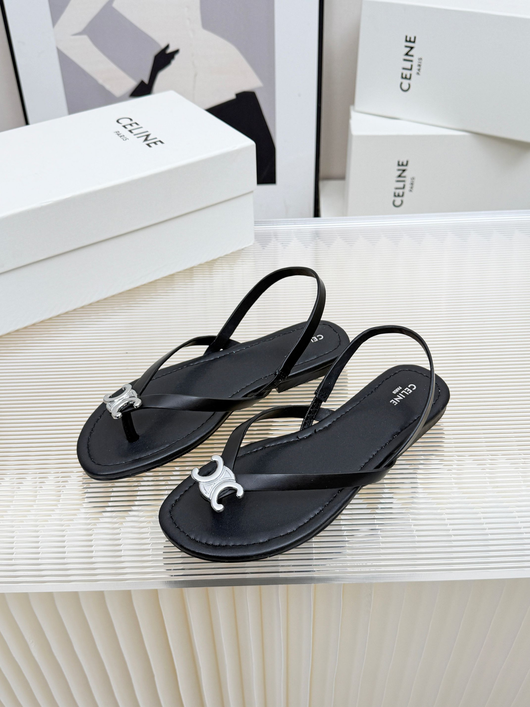 UA Ce1i*e BIKI SANDAL