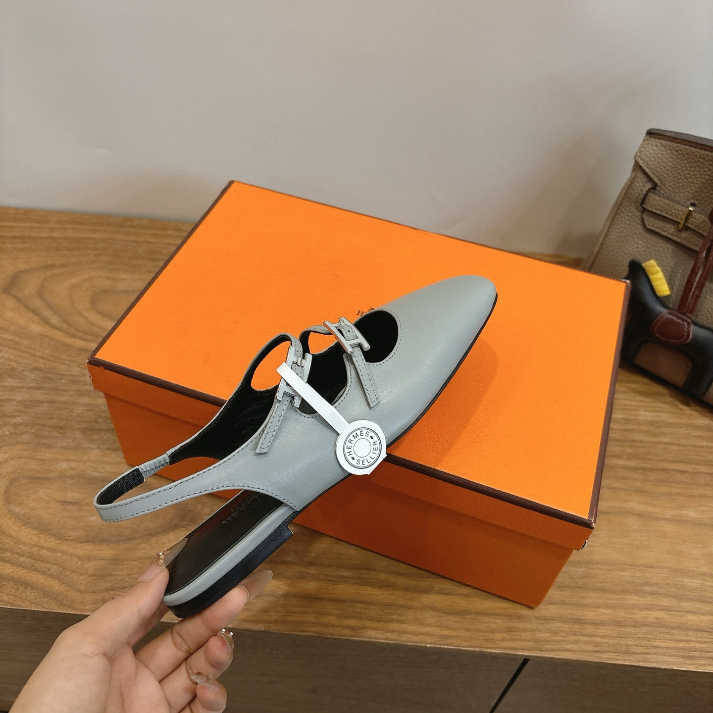 UA H**me5 Mila slingback