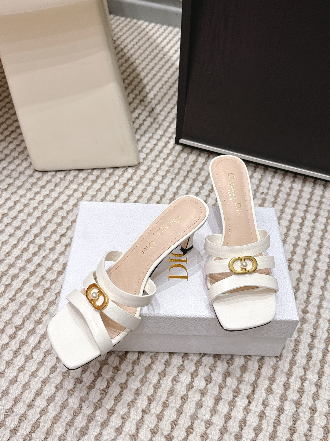 UA D10r Or 30M Slide with heel