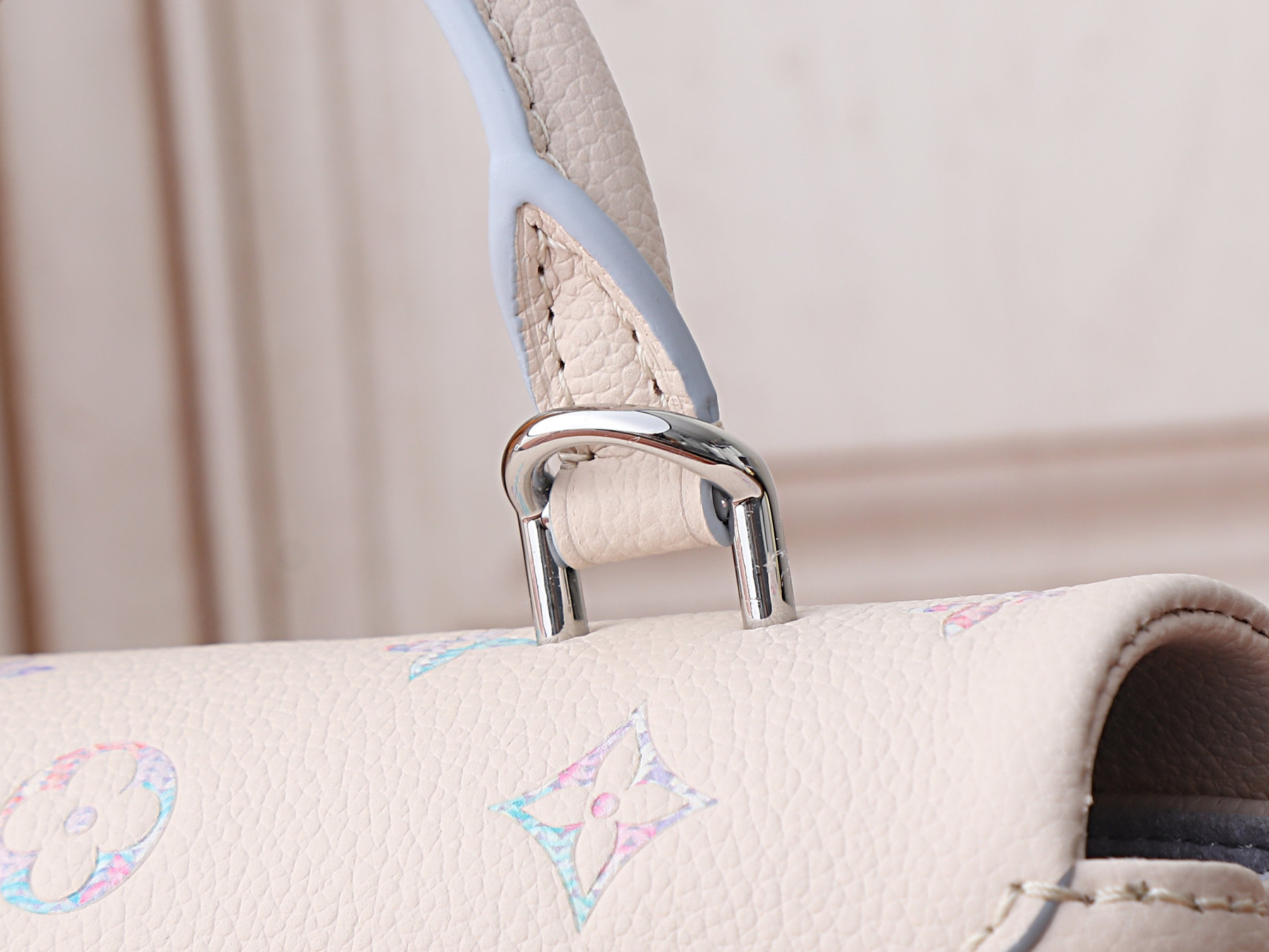 LV Nano Madeleine M2A374 21x12.5x6cm