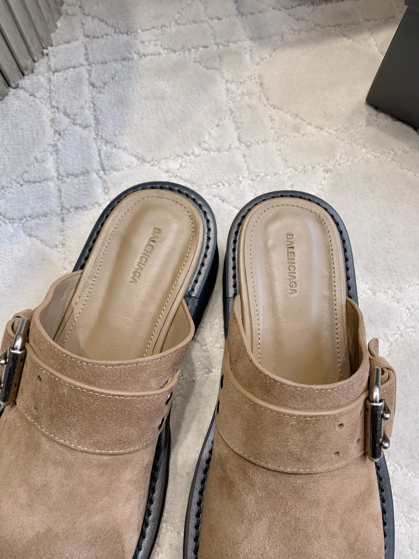 UA Ba1en*iaga Venom Mule 4.5cm Heel