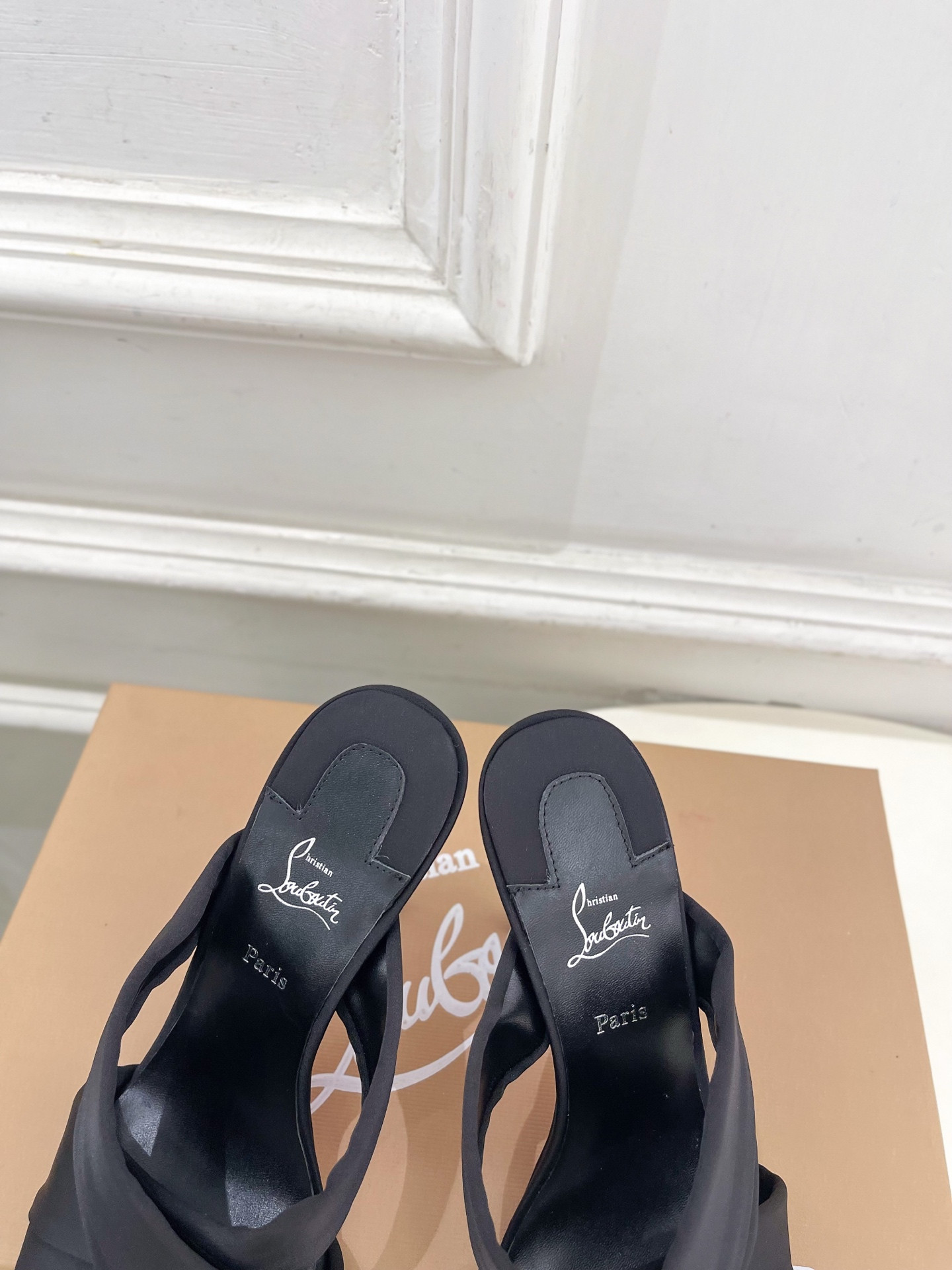 UA Chr1st1an Louboutin Affabula 100 Slides