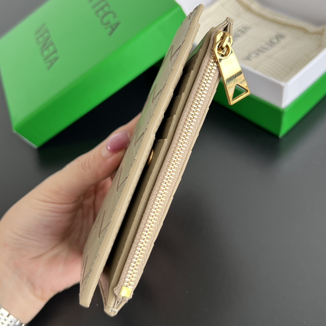 L0ew* Intrecciato Medium Bi-Fold Wallet 806078 14.5x11x2cm