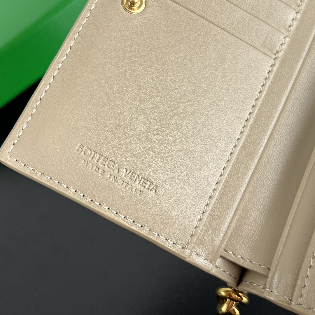 L0ew* Intrecciato Medium Bi-Fold Wallet 806078 14.5x11x2cm