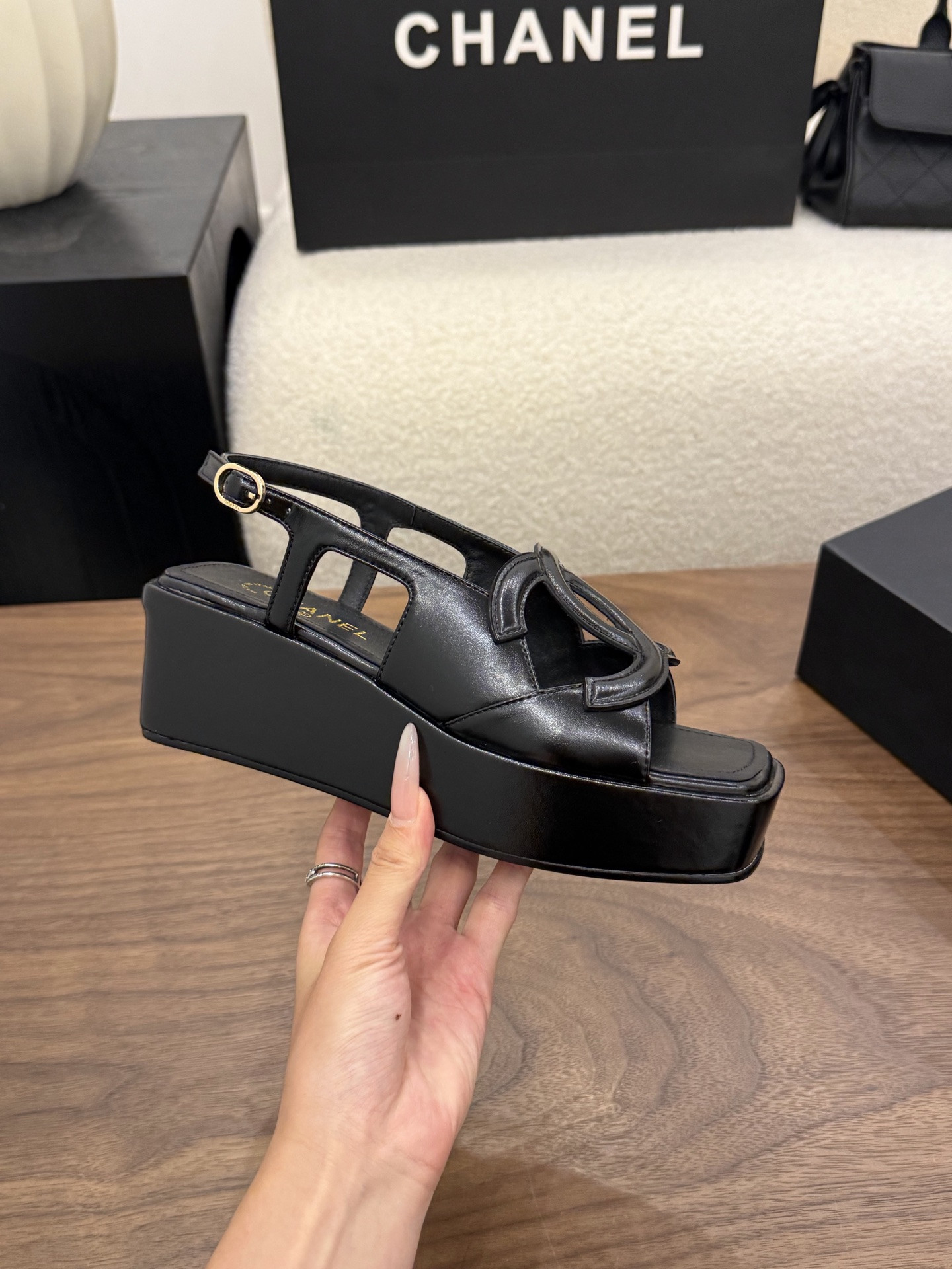 UA Ch**el Sandals 5cm Heel