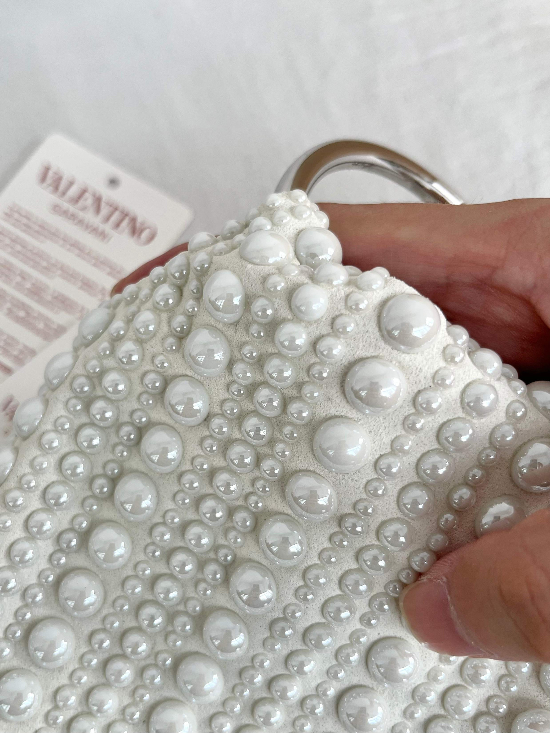 Va1e*ntin0 Garavani Handbag 15x12x10cm