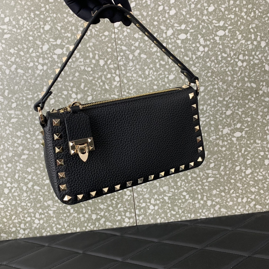 Va1e*ntin0 Garavani Rockstud Small Crossbody Bag 19x13x7cm