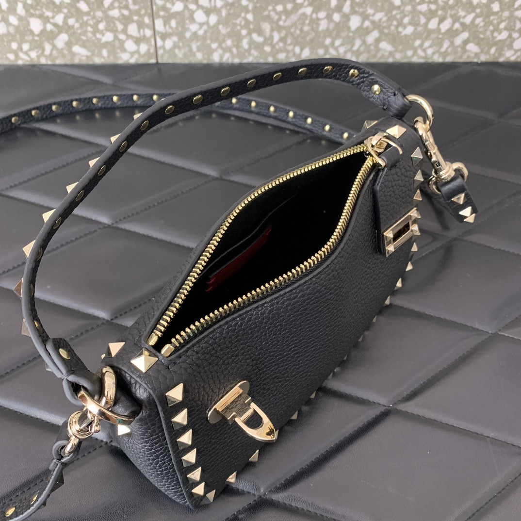 Va1e*ntin0 Garavani Rockstud Small Crossbody Bag 19x13x7cm