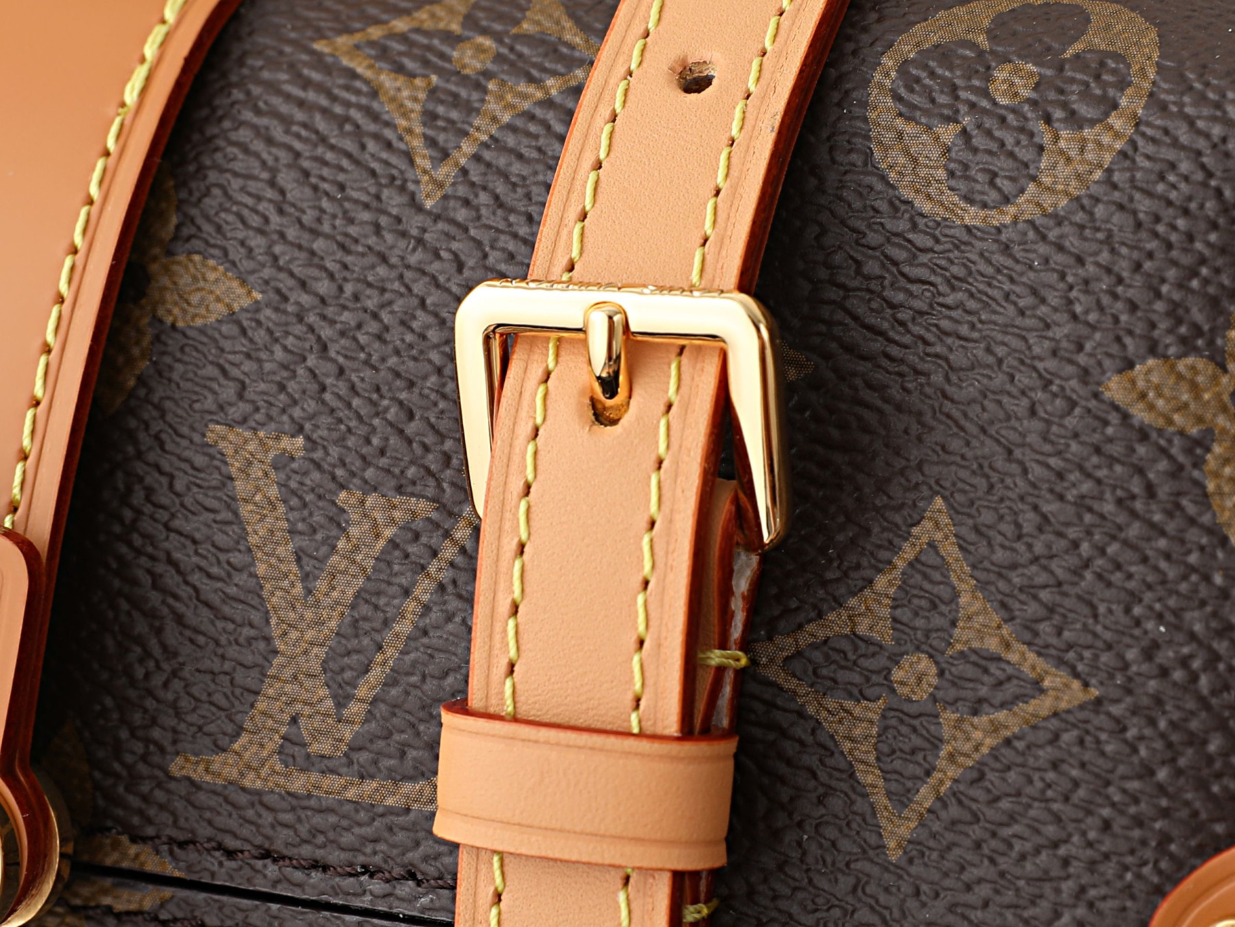 LV Malle De Jour M3A169 24x15x8cm
