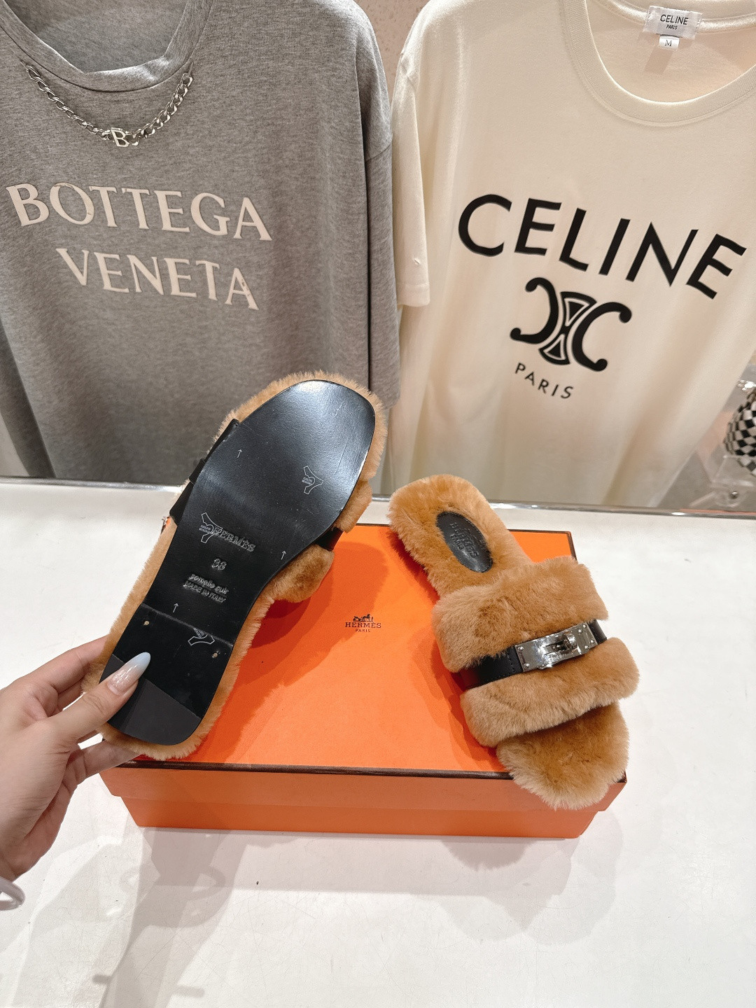 UA H**me5 Giulia Sandal