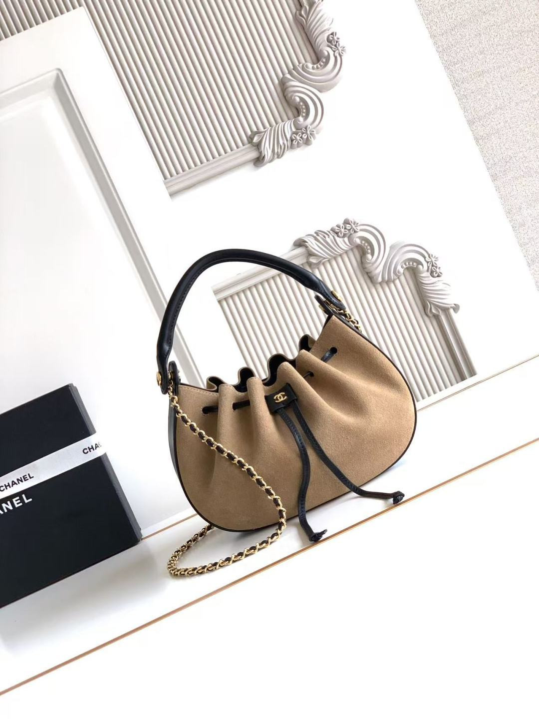 Ch**el Small Hobo Bag AS6617 18 x 24 x 6cm