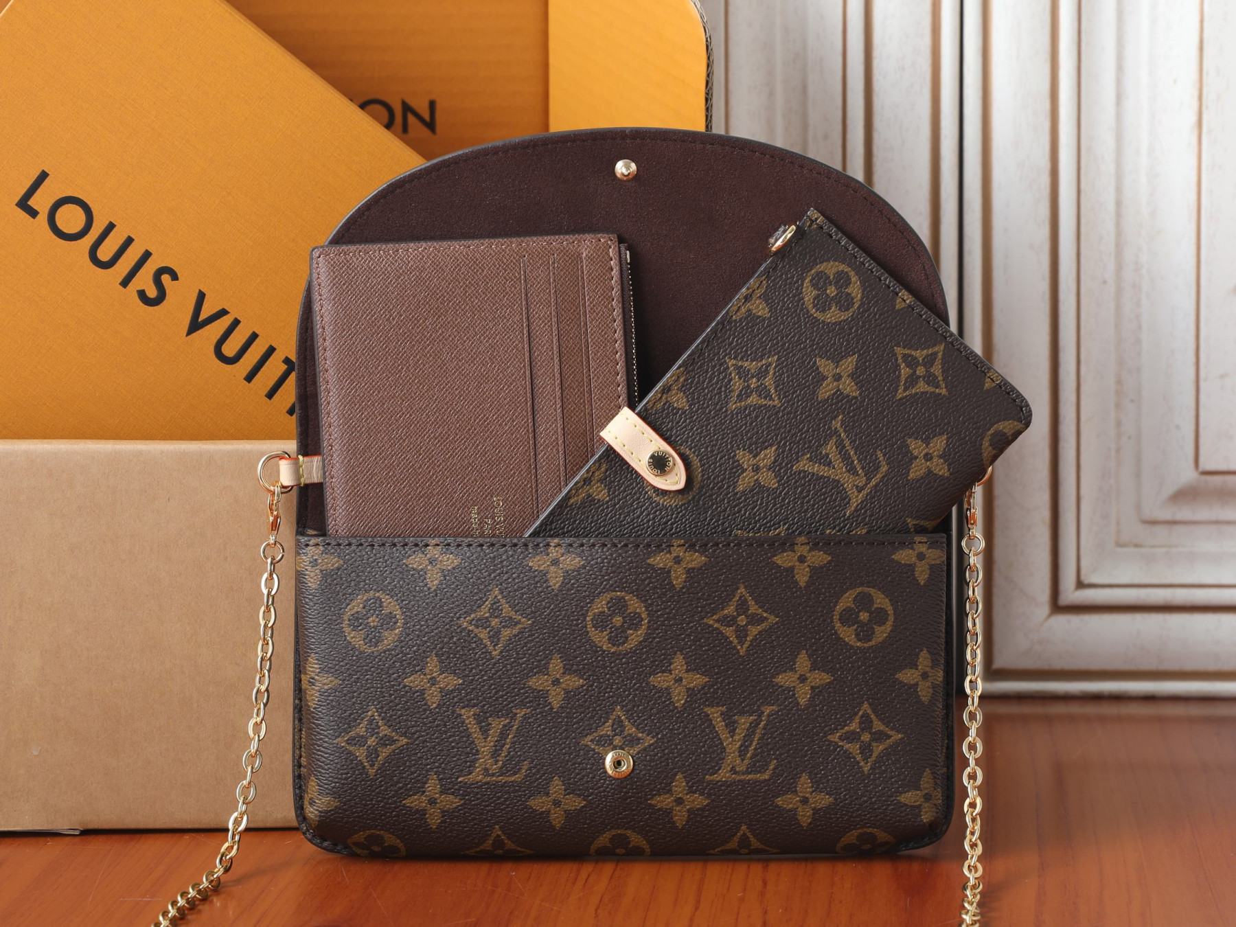 LV Wallet On Chain Trotter M27242 21.5 x 12.5 x 3 cm