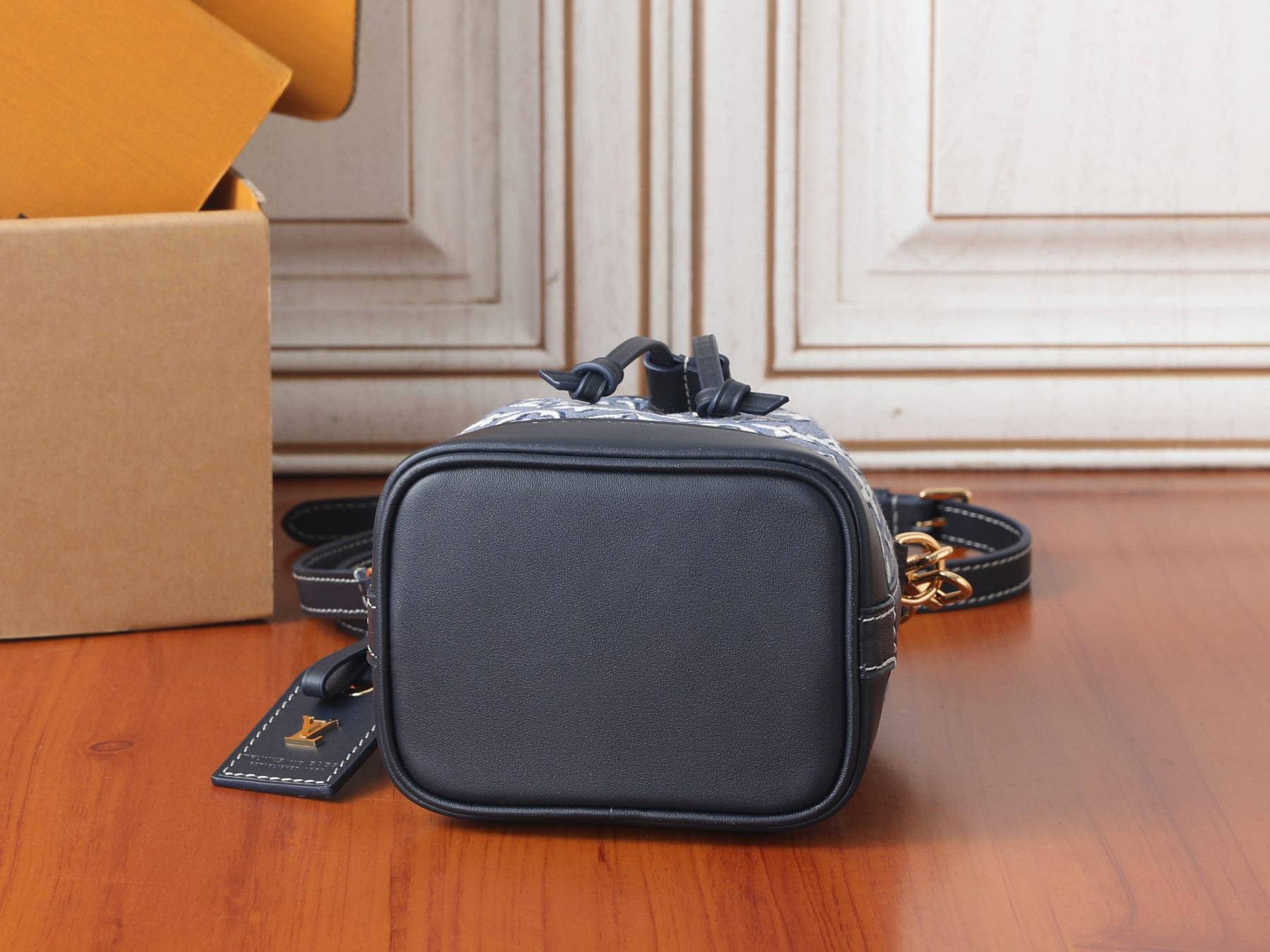 LV Nano Noé M2A150 13 x 16 x 10 cm