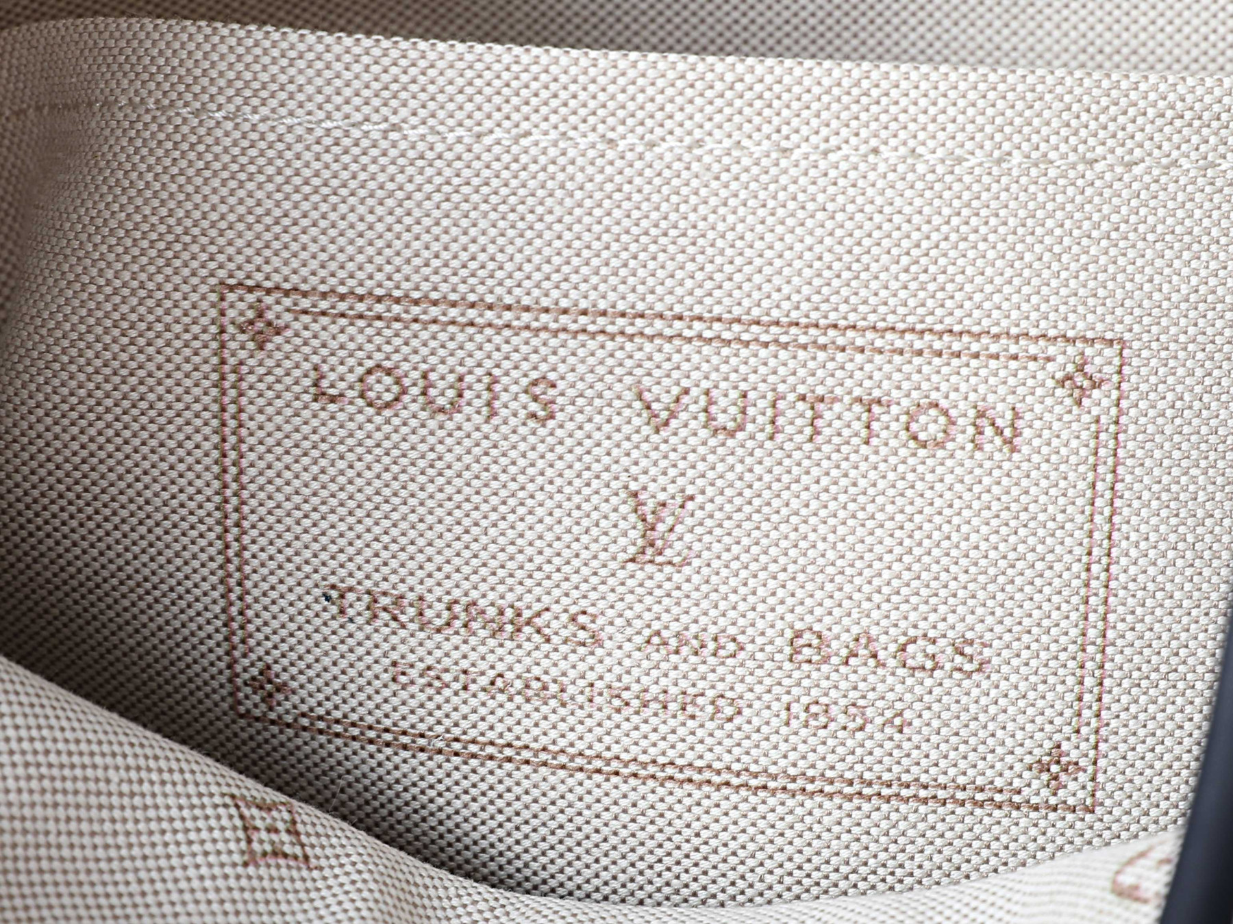 LV CarryAll PM M2A184 29 x 24 x 12 cm