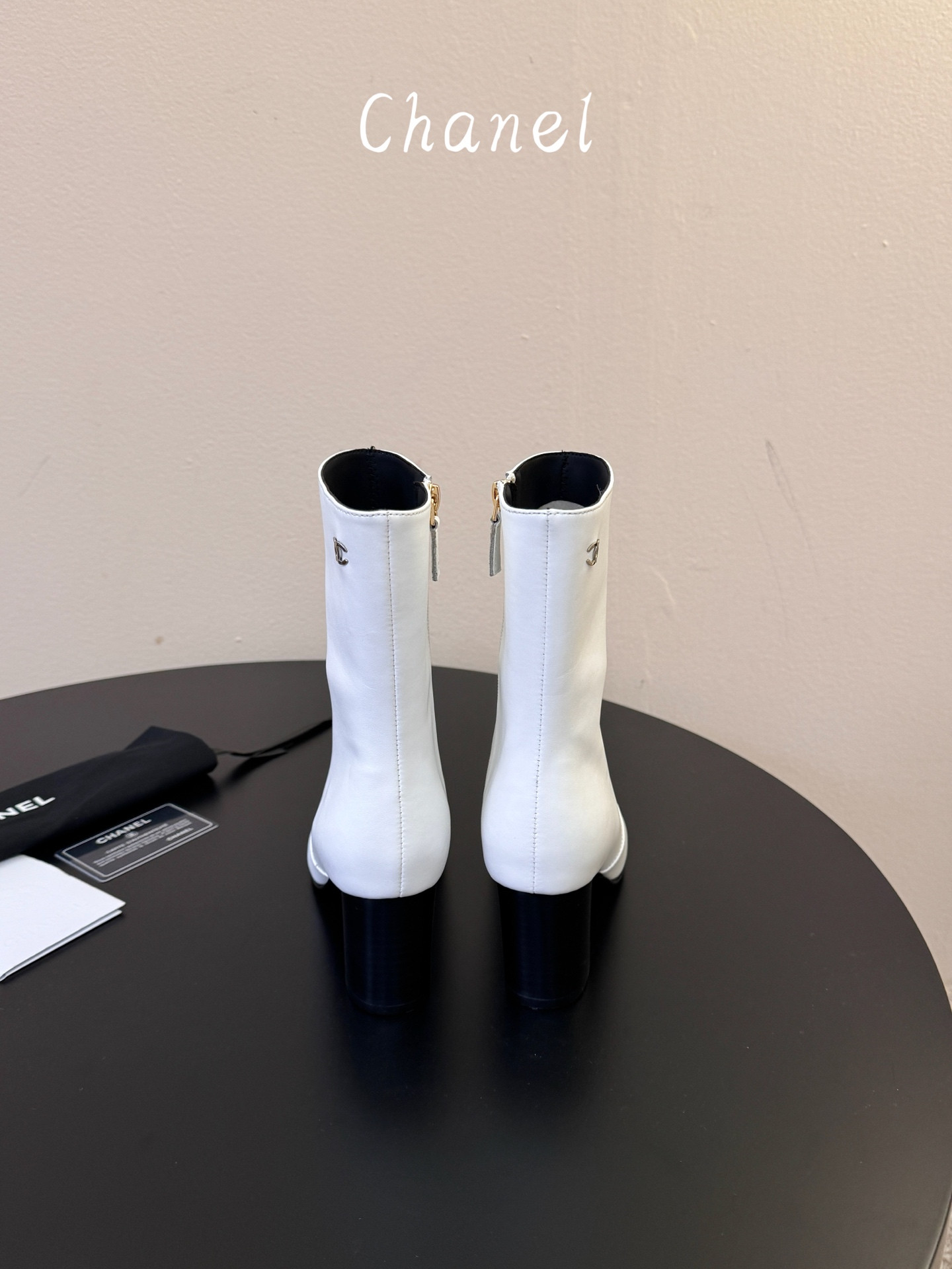UA Ch**el Boot