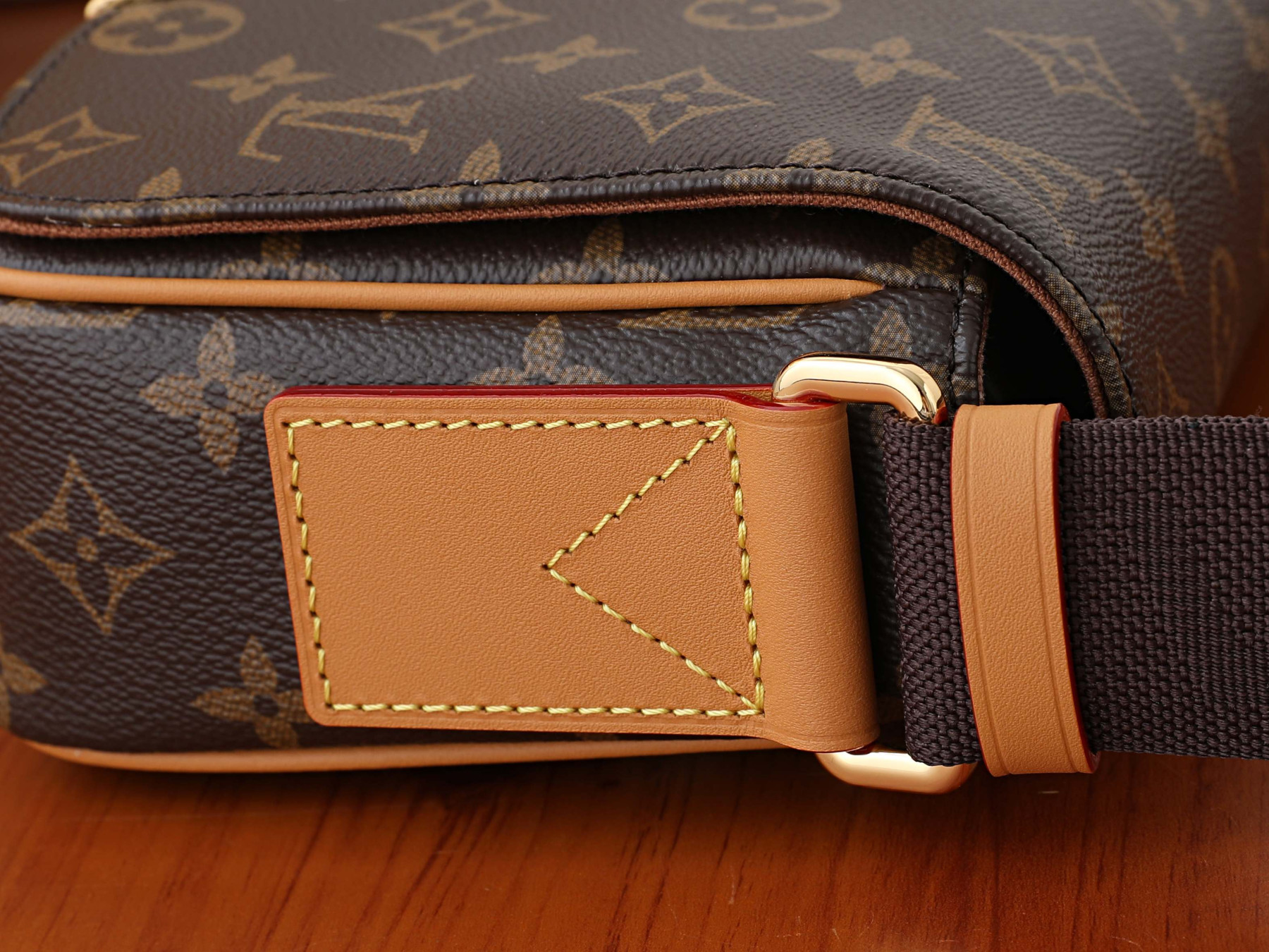LV Mini Bastille M3A430 15 x 24 x 6.5 cm