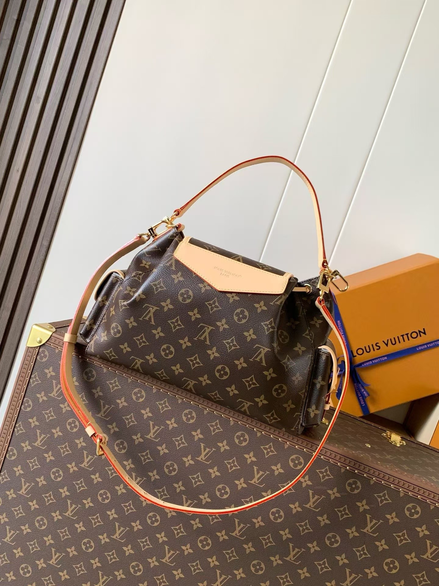 LV Odyssee MM Monogram Handbags M26040 36x24x18cm
