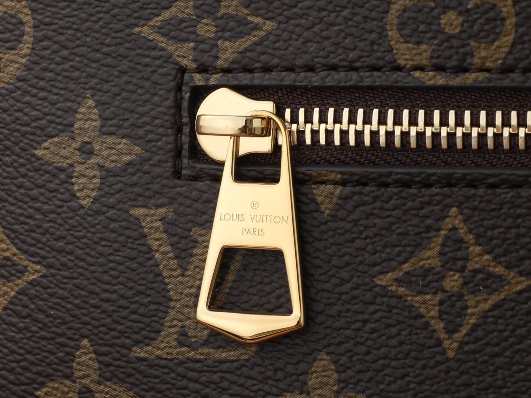 LV CarryAll Travel M3A045 45 x 29 x 20 cm
