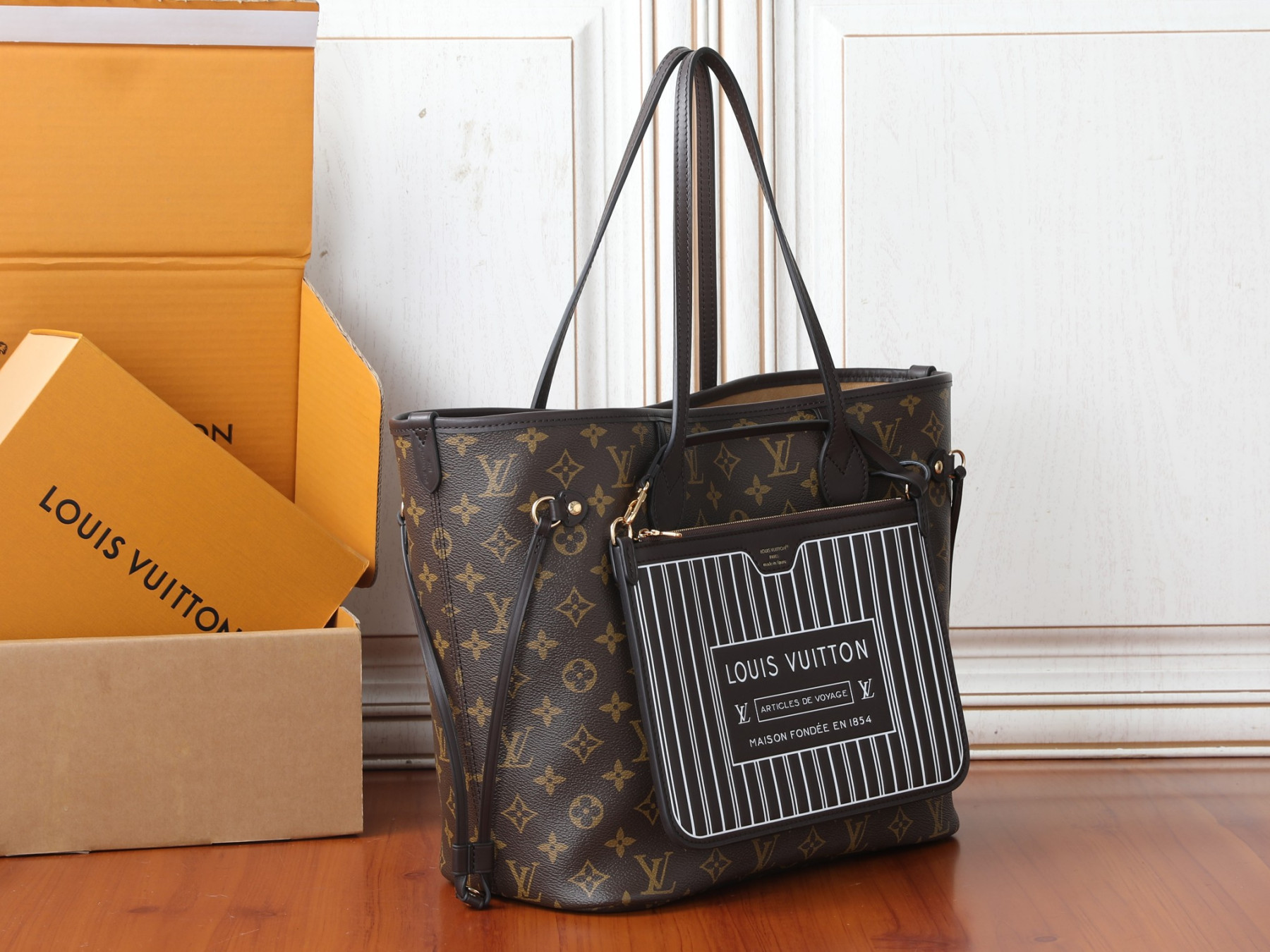 LV Neverfull Inside Out MM M29973 31x28x14cm Without Box