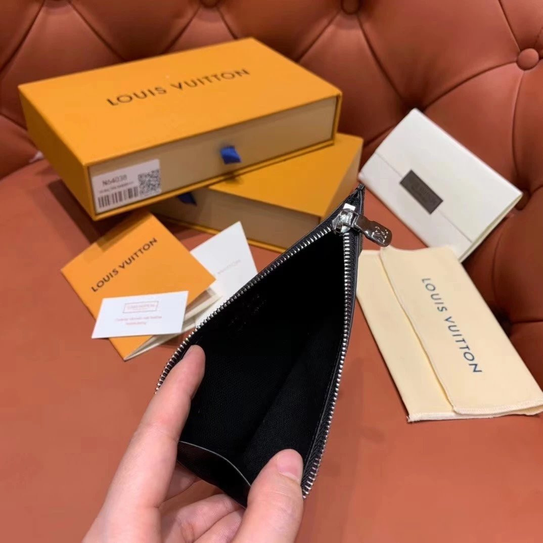 LV Christmas COIN CARD HOLDER N64038